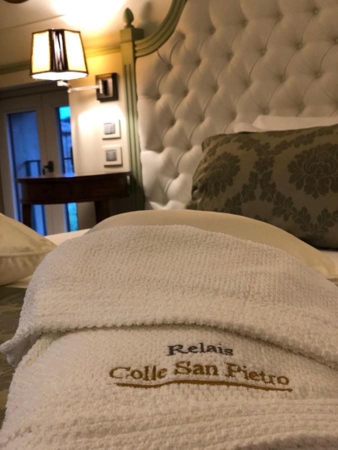 Relais Colle San Pietro Bed and Breakfast Verona Buitenkant foto